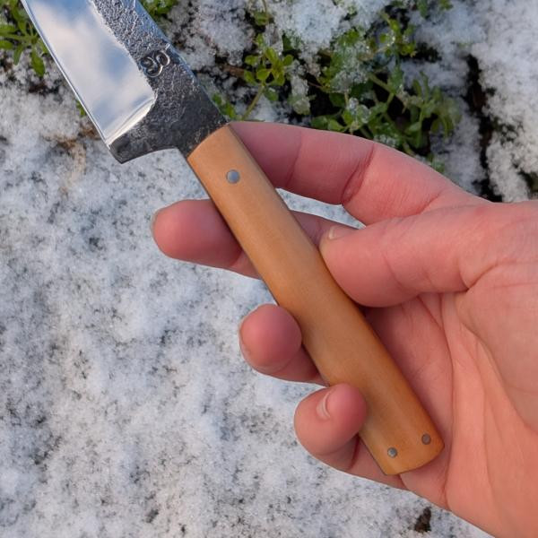 L’Officiel de Mest 192, couteau en alisier