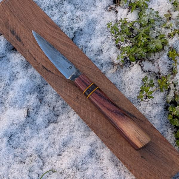 Naalien 115, le puukko en bois de rose